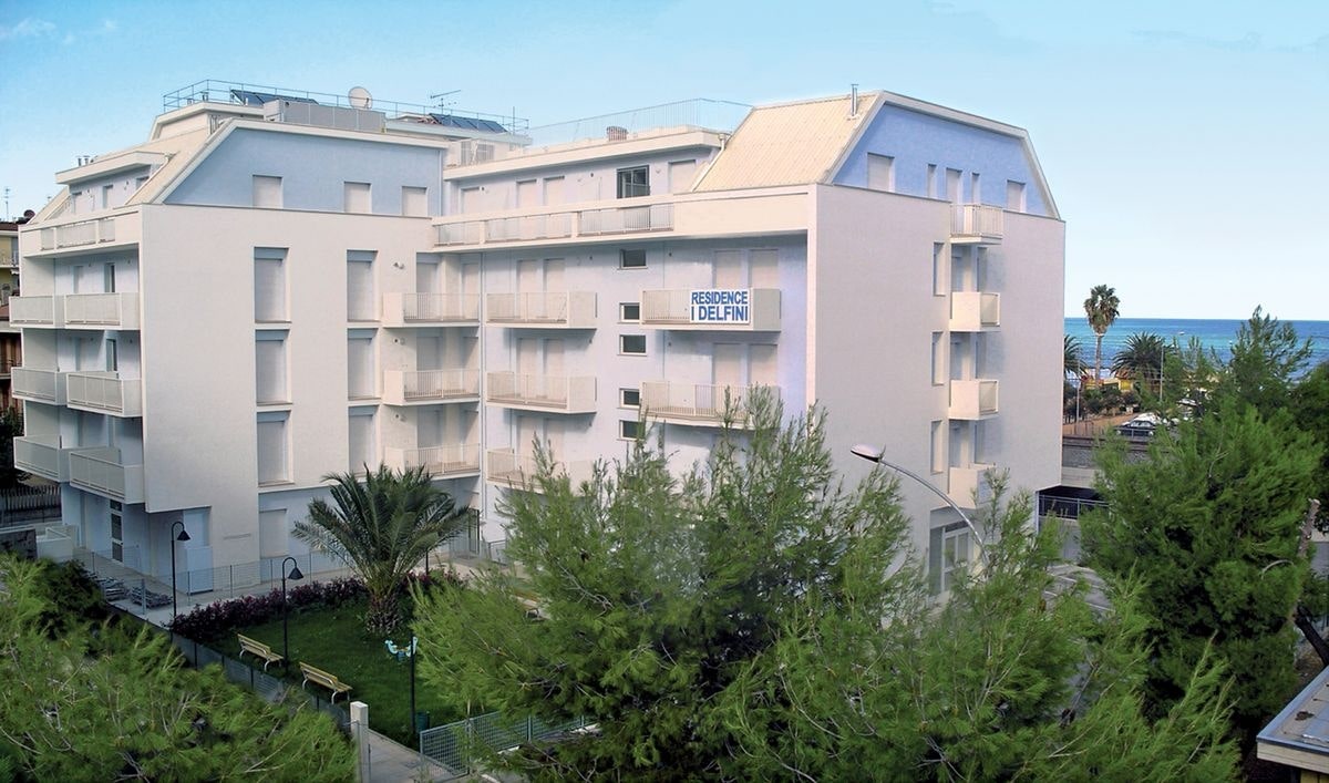  Residence I Delfini: nabídka 31. května - 7. června, dvoupokojový apartmán pro 2/4 osoby, pouze 275 €