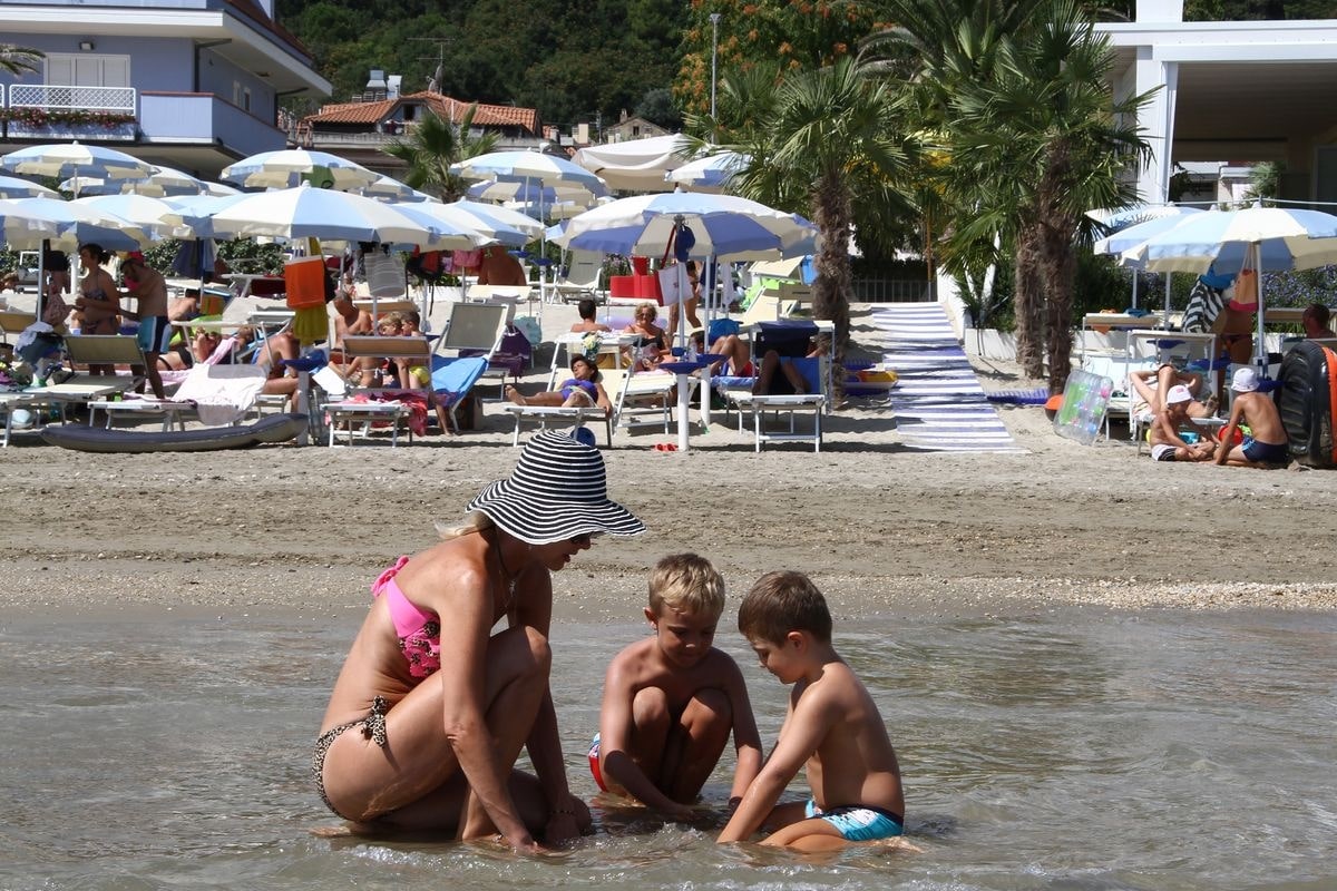 Residence I Delfini: offerta 12-19 Luglio, appartamento bilocale 2/4 posti, a soli € 720